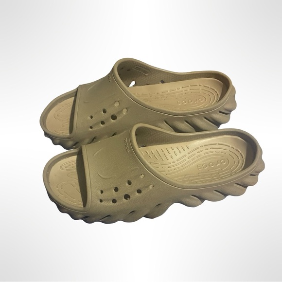 Crocs Echo Slide Tumbleweed Brown Mens 8 Womens 10 Slip On Sandals Slides Casual - Picture 1 of 6